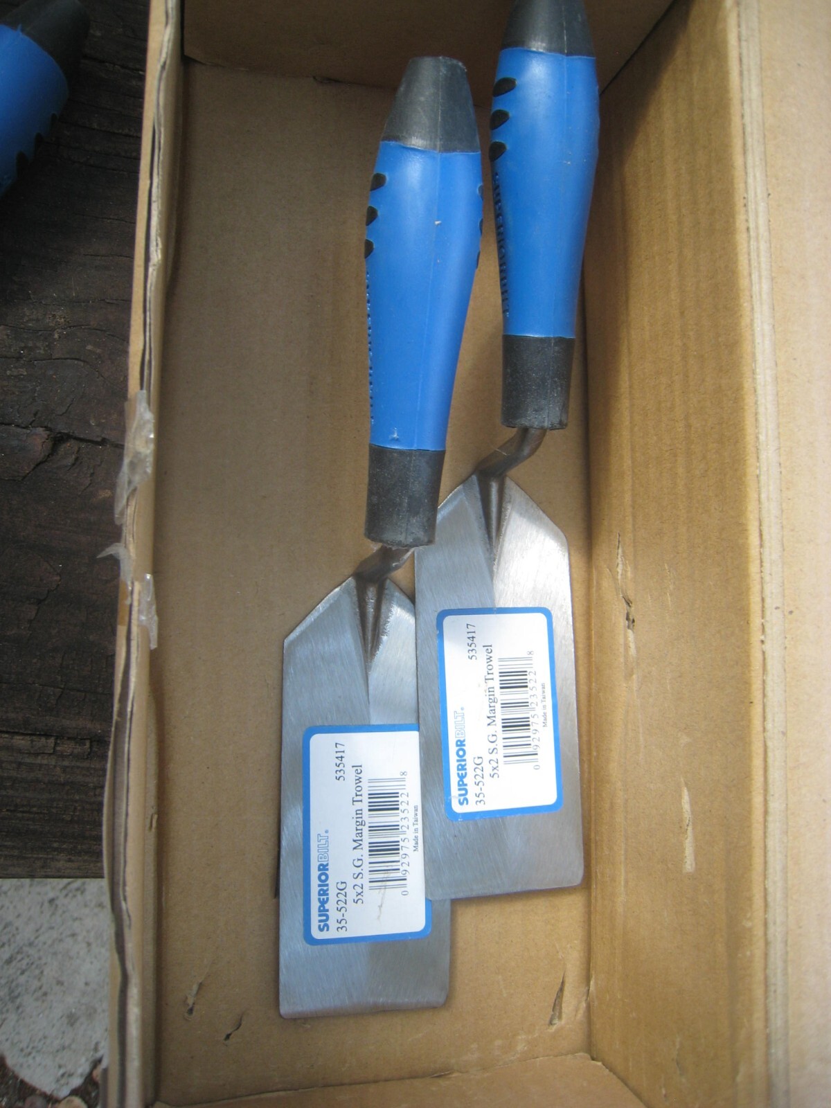2 yes 2 SuperiorBilt ProBilt Series 5 in. x 2 in. Margin Trowel 35-522G #535417