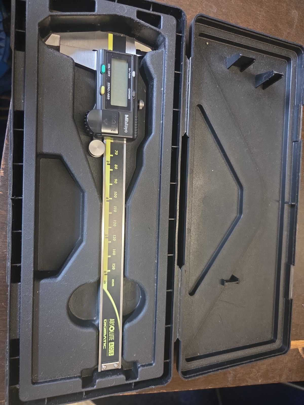 Mitutoyo 500-196-30 Absolute Digital Digimatic Caliper, 0-6″ / 0-150mm