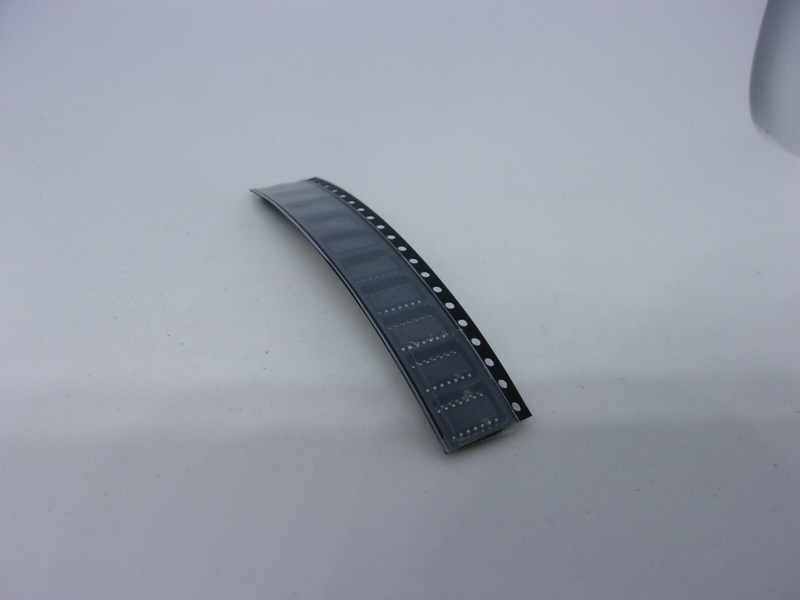 10Pcs Pack Lot SOP-14 SMD IC Chip 14 Pins 74HC14D 74HC14 SOP14 Surface Mounted