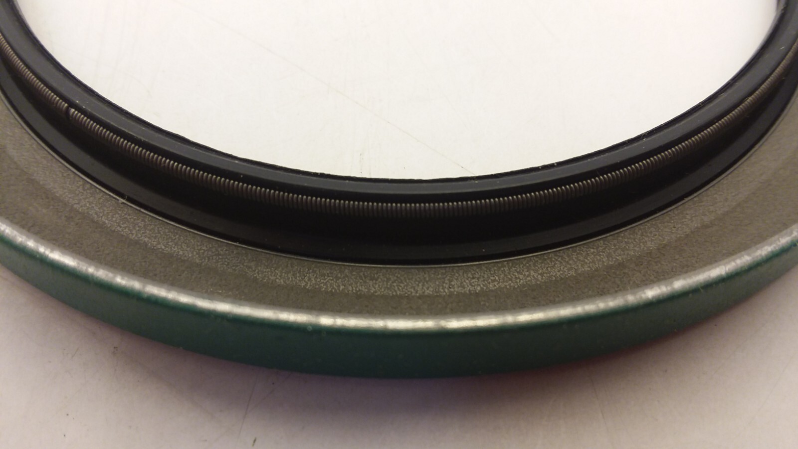SKF 40000 OIL SEAL NITRILE 4IN X 5.25IN X .43IN NIB