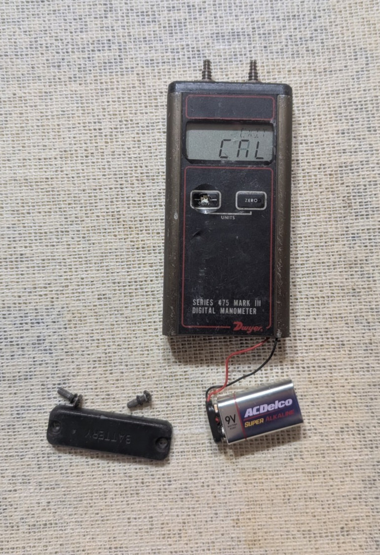 Dwyer Series 475 MARK III DIGITAL MANOMETER *FOR PARTS NOT WORKING*